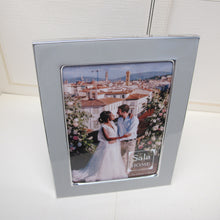 Load image into Gallery viewer, Sala Home Photo Frame in 5x7 Inches
